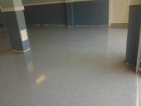 Gray Garage Floor Epoxy with Flakes 